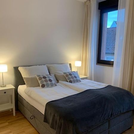 Charmante Altbauwohnung 魏因海姆 外观 照片
